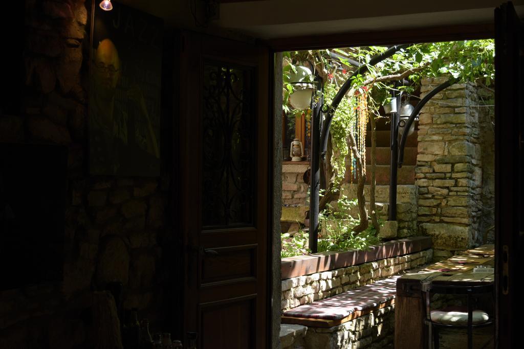 Apartman Kamene Price Rooms, Music And Food *