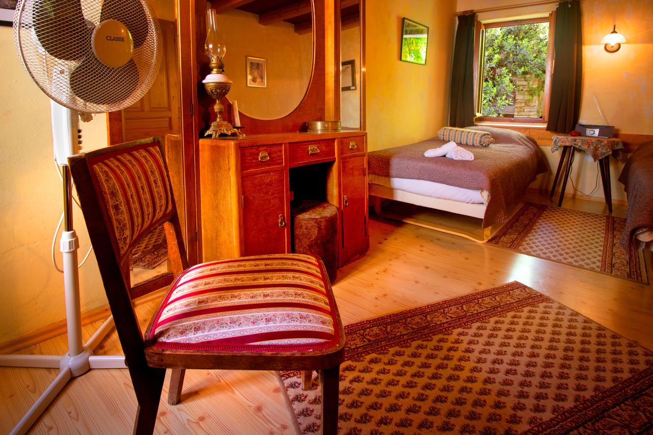 Apartman Kamene Price Rooms, Music And Food *